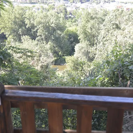 Camping De Besalú
